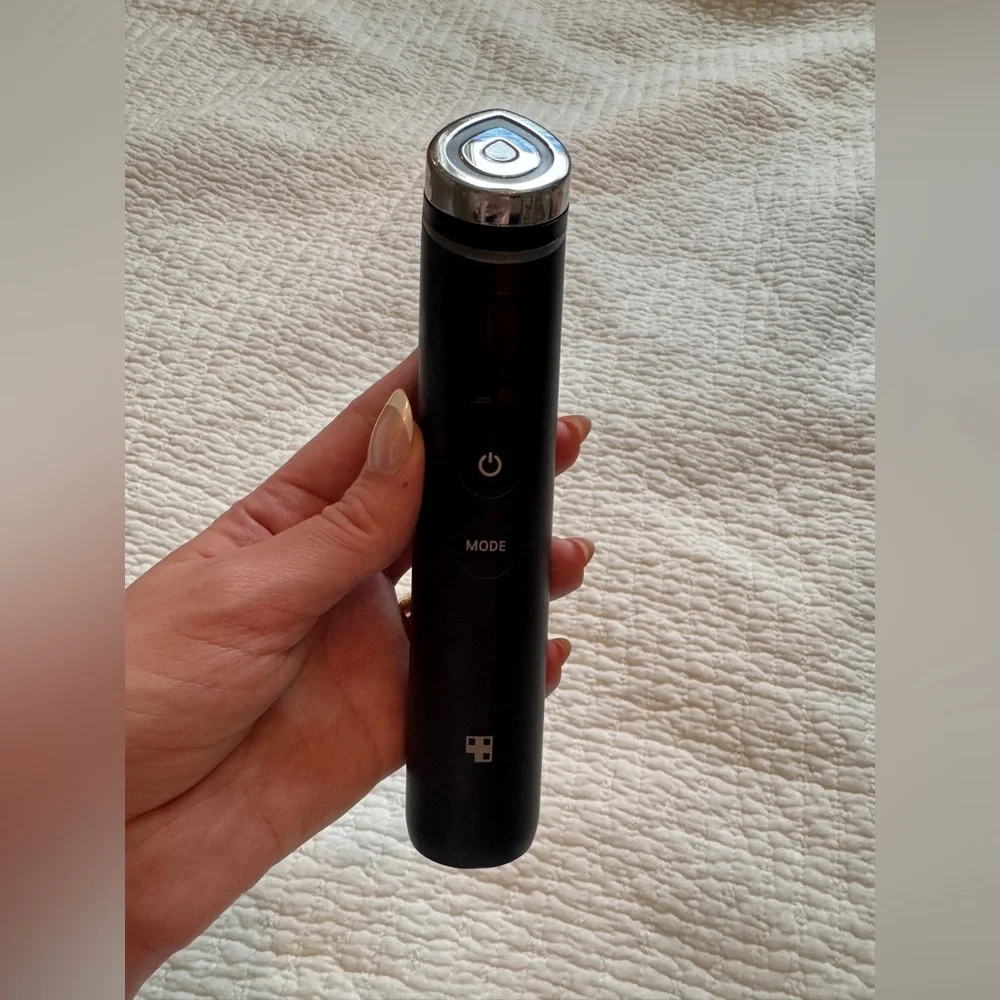 Medicube AGE-R Booster Pro Facial Device | Gently Used | Works Perfectly - Picture 1 of 3